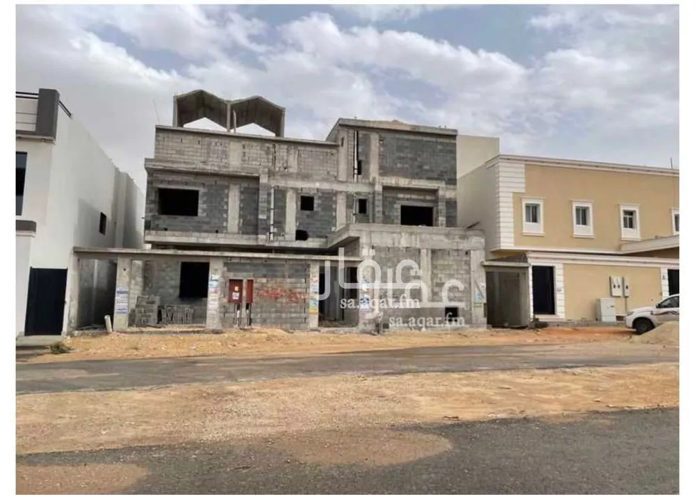 فيلا 5 غرف في بنبان