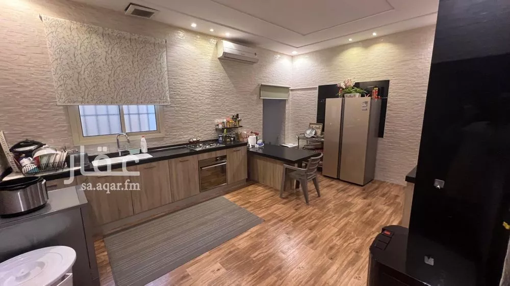 فيلا 6 غرف في العارض 2