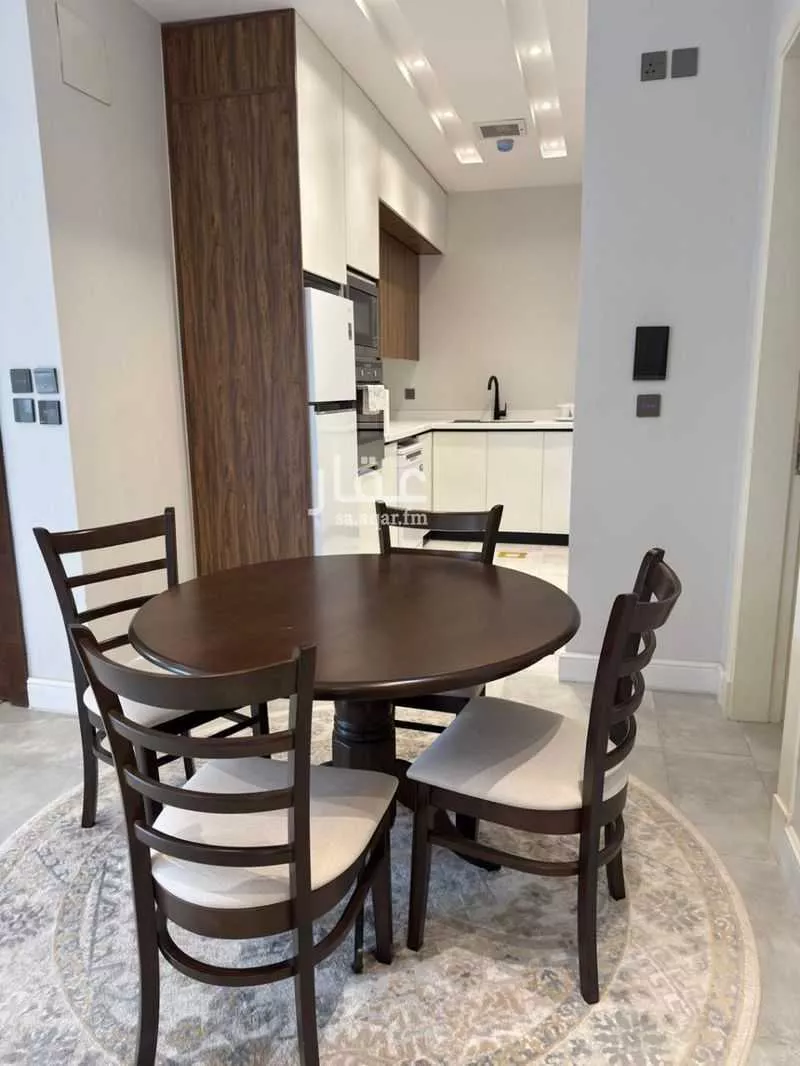 شقة 2 غرف في الملقا 5