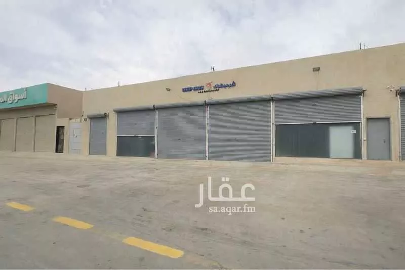 محل 1200 م² في ظهرة لبن