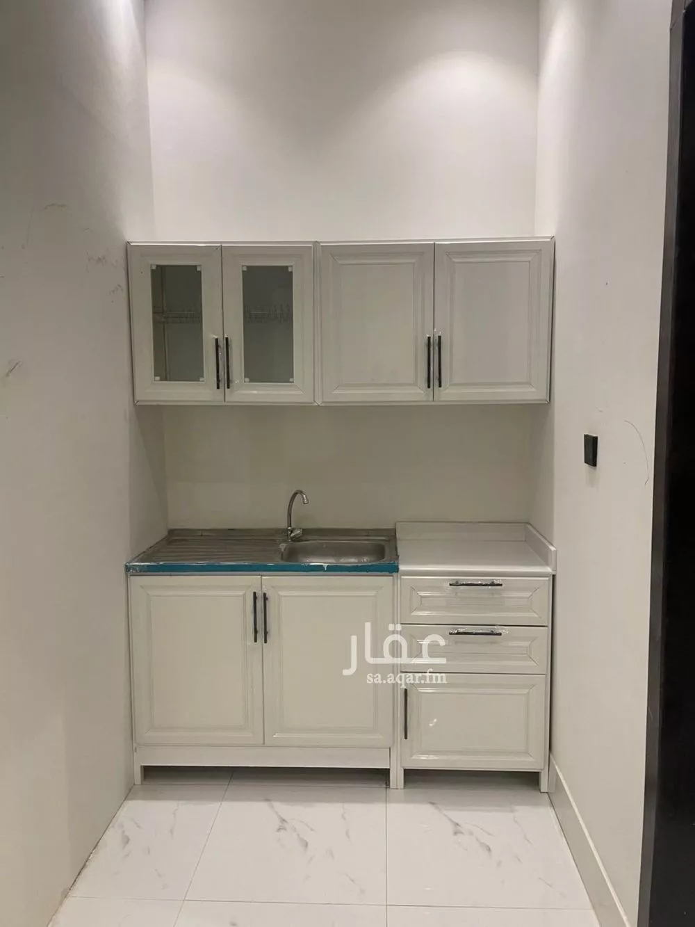 شقة 1 غرف في الرمال 5