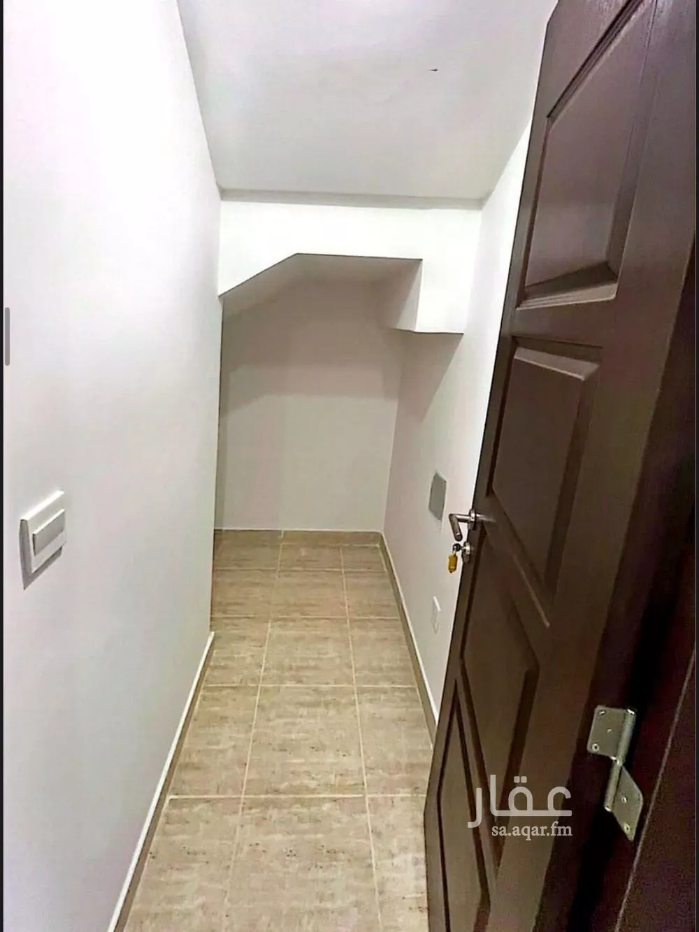 فيلا 7 غرف في العارض 5