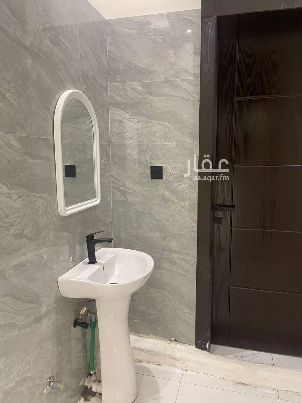 شقة 1 غرف في الرمال 3