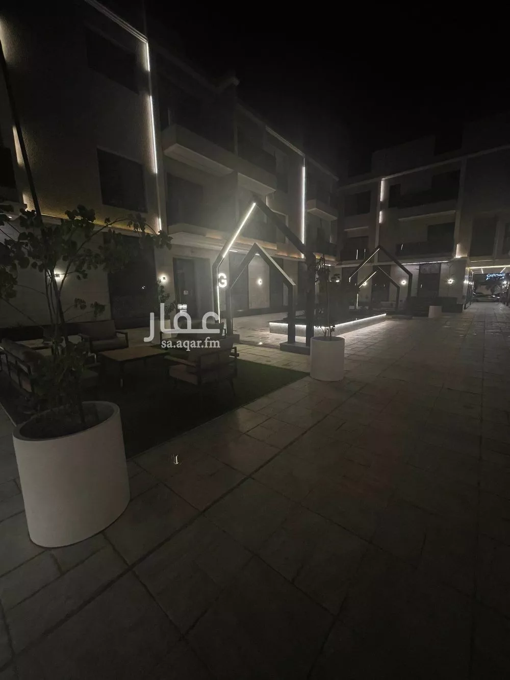 شقة 4 غرف في العارض 2