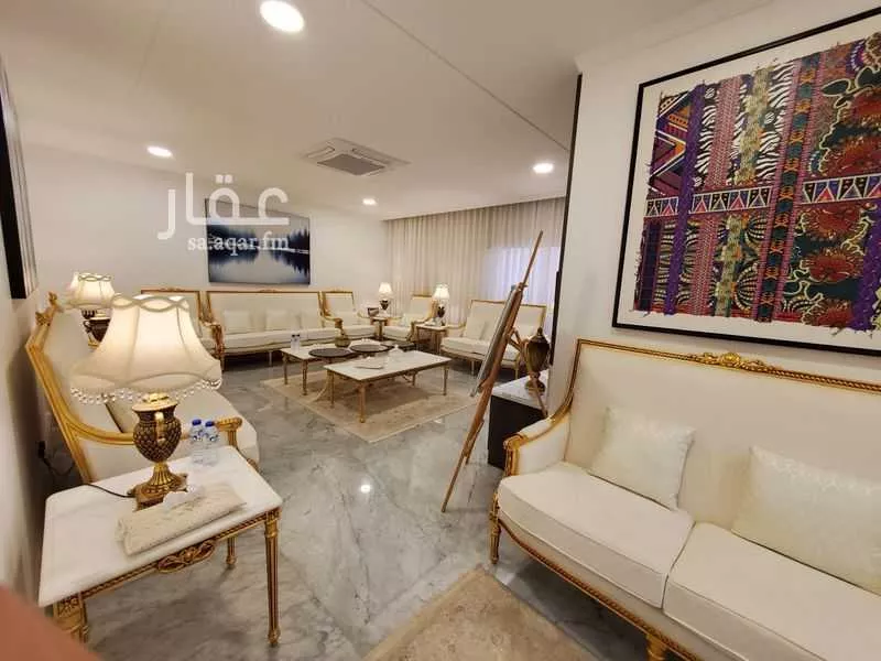 5 bedroom villa in Al Qairawan 1