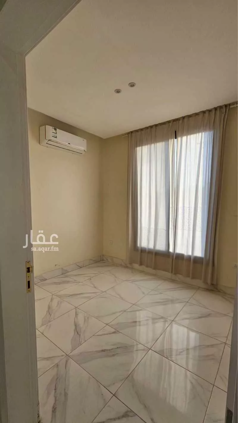 شقة 3 غرف في الملقا 5