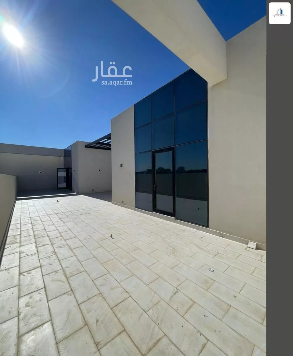 عمارة 2666 م² في النزهة 5