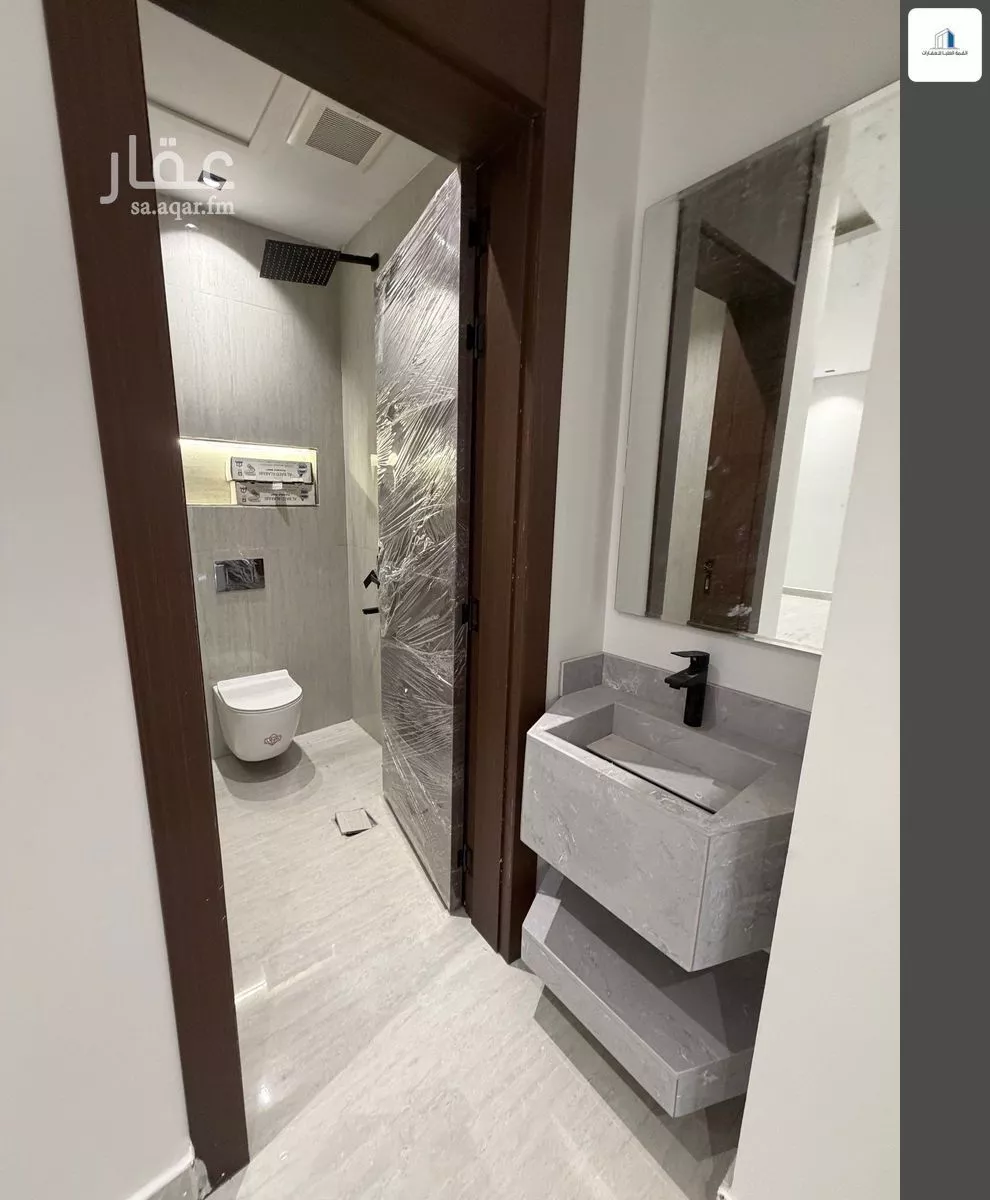 7 bedroom villa in Tuwaiq, Riyadh 22