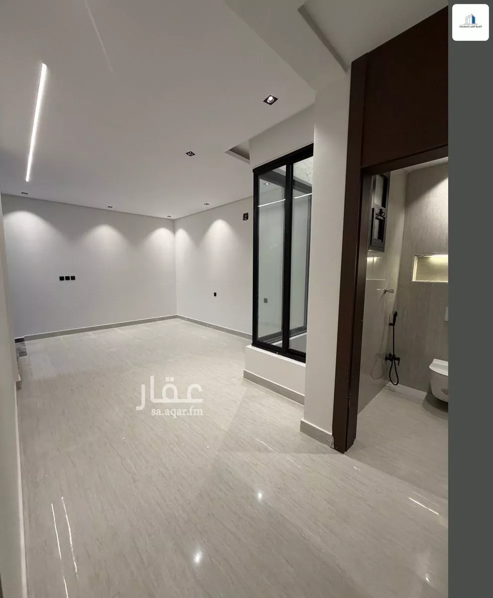 7 bedroom villa in Tuwaiq, Riyadh 12