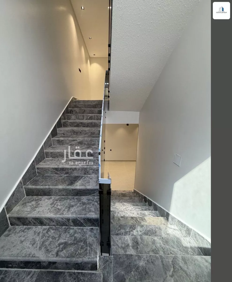 7 bedroom villa in Tuwaiq, Riyadh 11