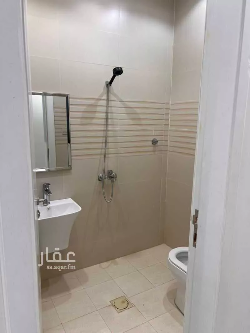 8 bedroom villa in Al Hazm, Riyadh 8