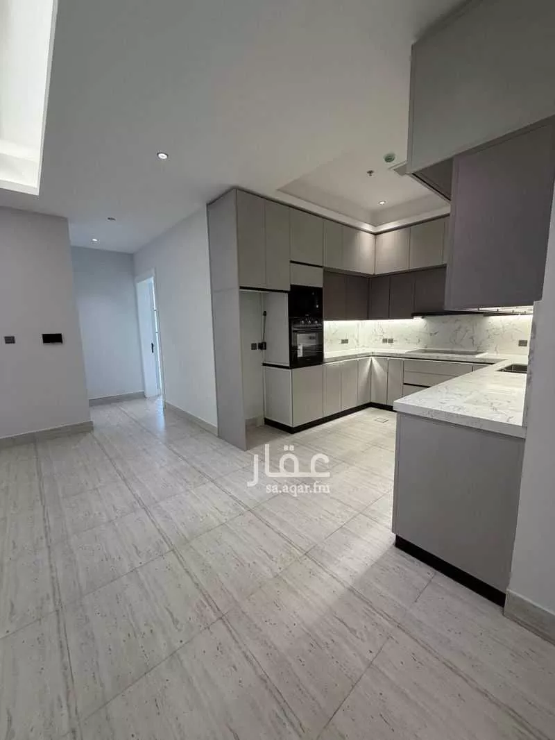 3 bedroom apartment in Al Malqa 5