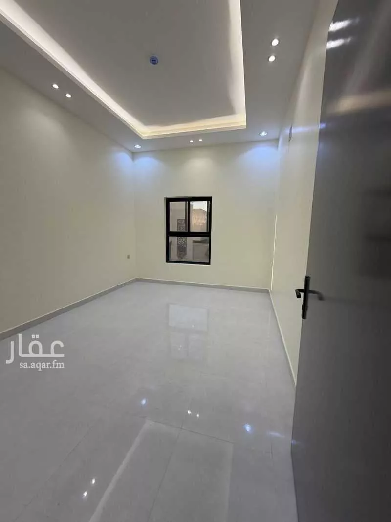 4 bedroom apartment in Al Mahdiyyah, Riyadh 5