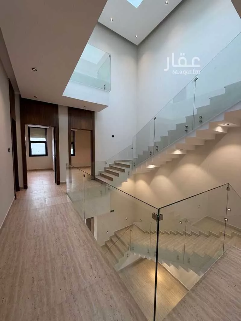 فيلا 4 غرف في العارض 2