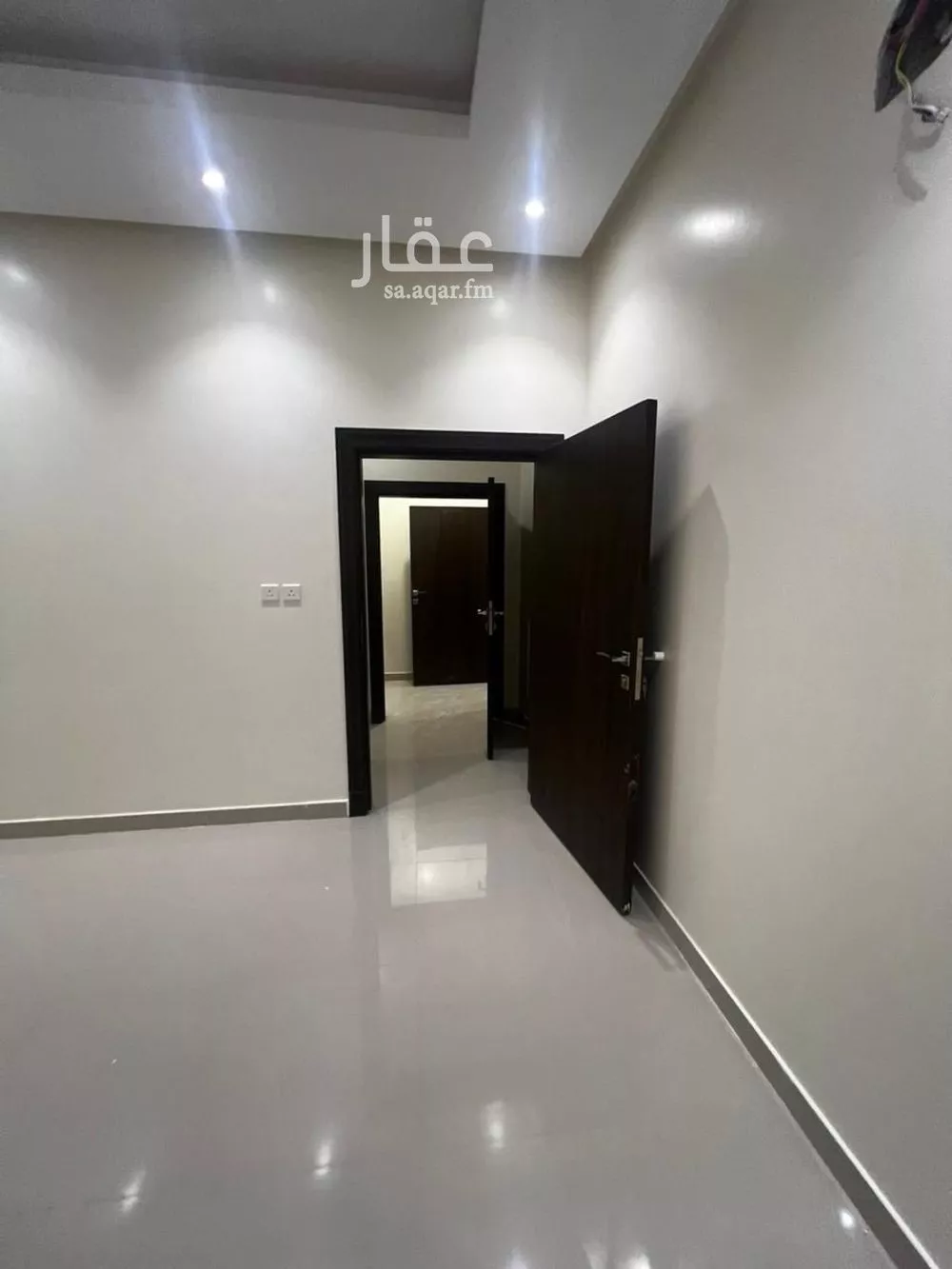 شقة 5 غرف في ظهرة لبن 3