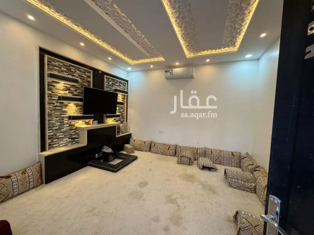 شقة 9 غرف في طويق 2