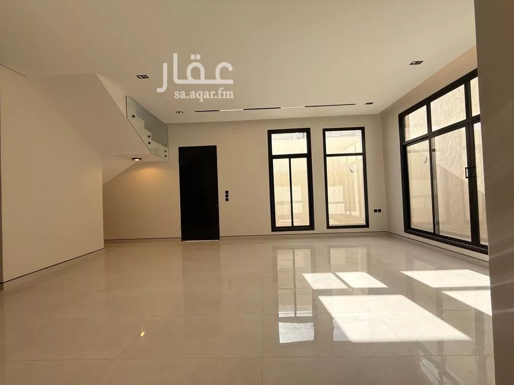 فيلا 7 غرف في الرمال 3