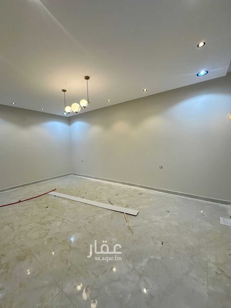 5 bedroom villa in Ishbiliyah, Eastern Province 2