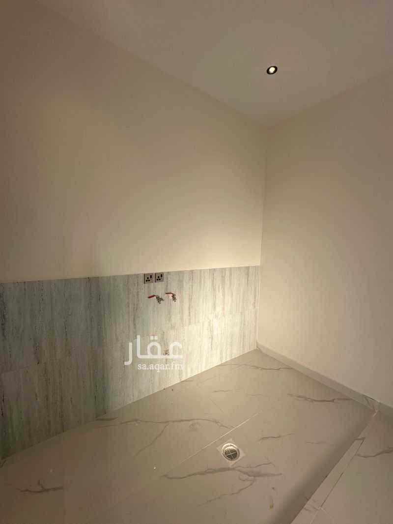 6 bedroom villa in Al Aziziyah, Eastern Province 11