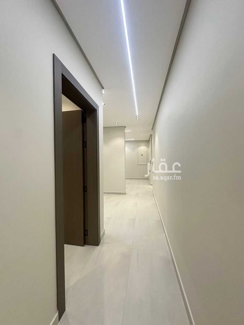 5 bedroom apartment in Ishbiliyah, Eastern Province 11