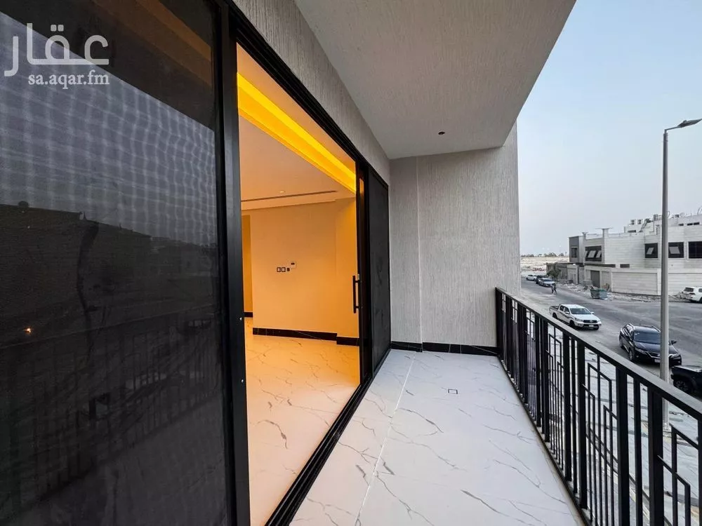 شقة 5 غرف في الشاطئ الغربي 3