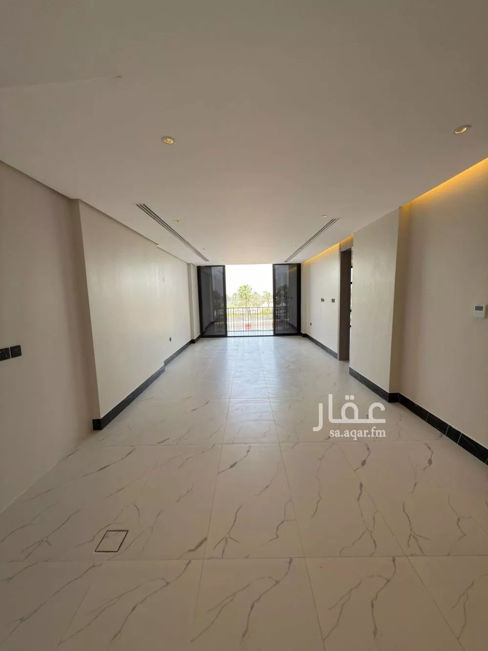 شقة 5 غرف في الشاطئ الغربي 2