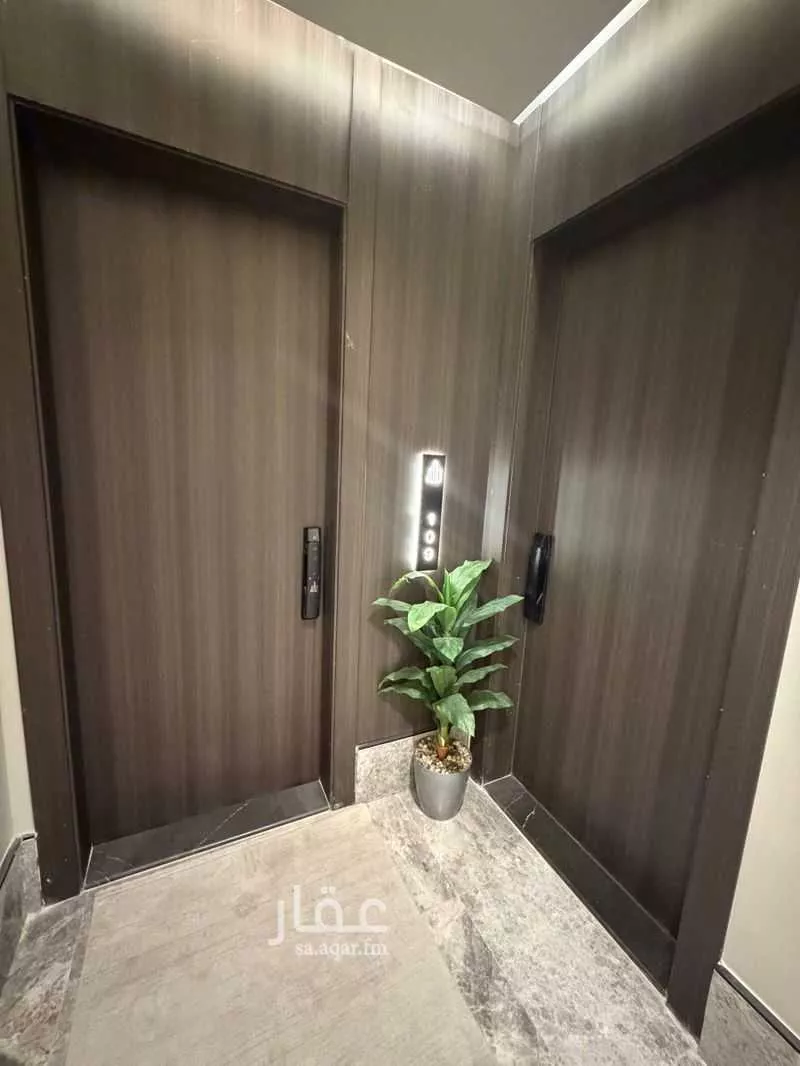 5 bedroom apartment in Ash Shati Al Gharbi 2