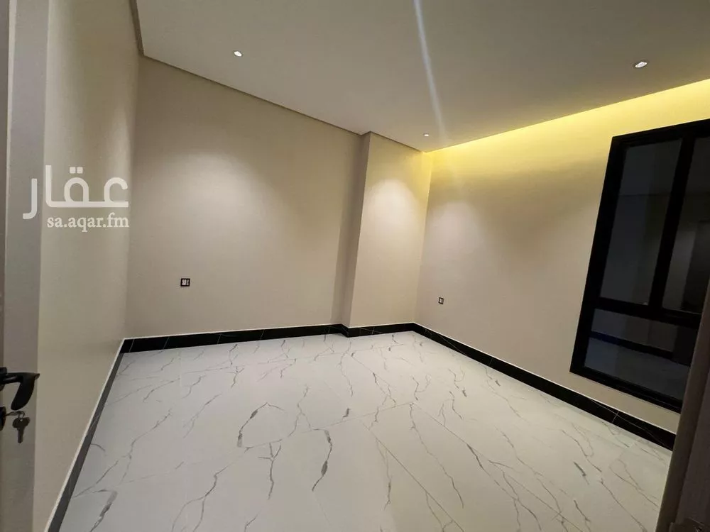 شقة 5 غرف في الشاطئ الغربي 3