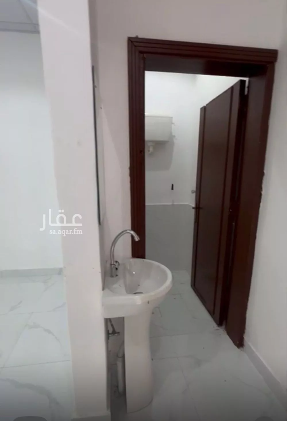 330 sqm building in Al Fadeylah 2