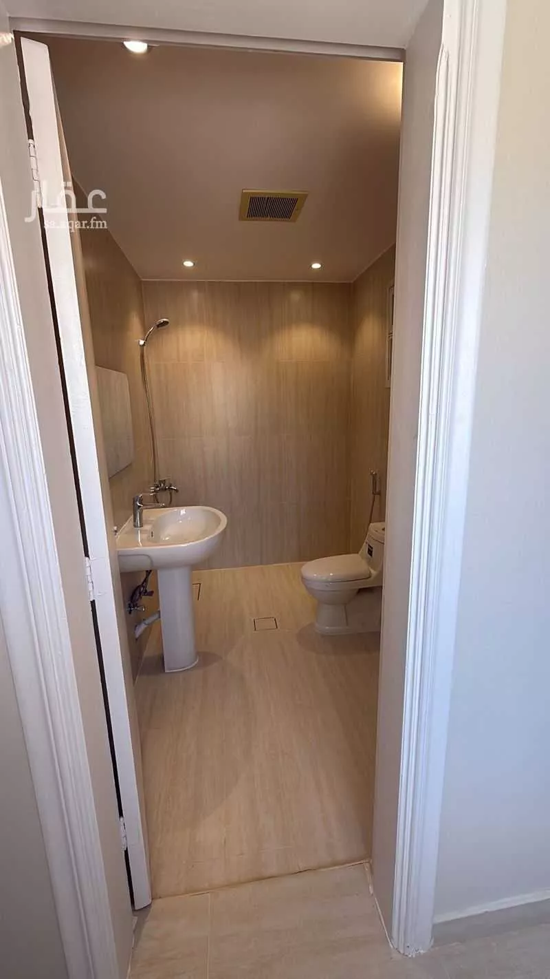 4 bedroom villa in Al Izdihar, Riyadh 24