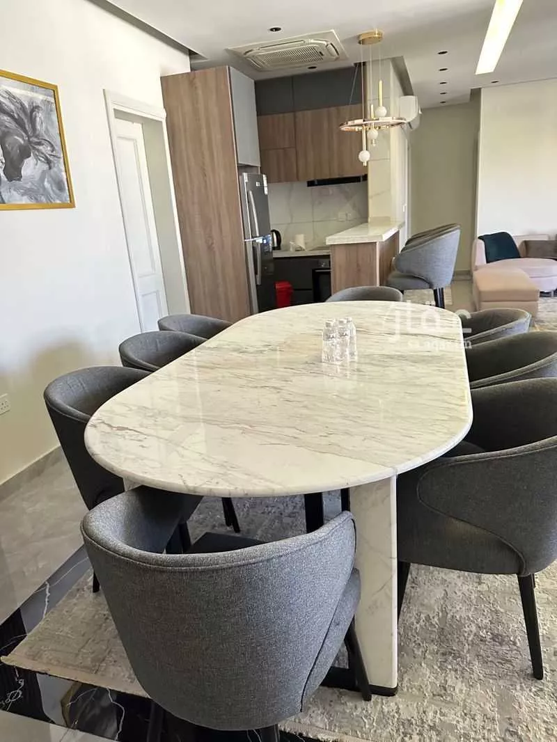 شقة 5 غرف في الروضة 5