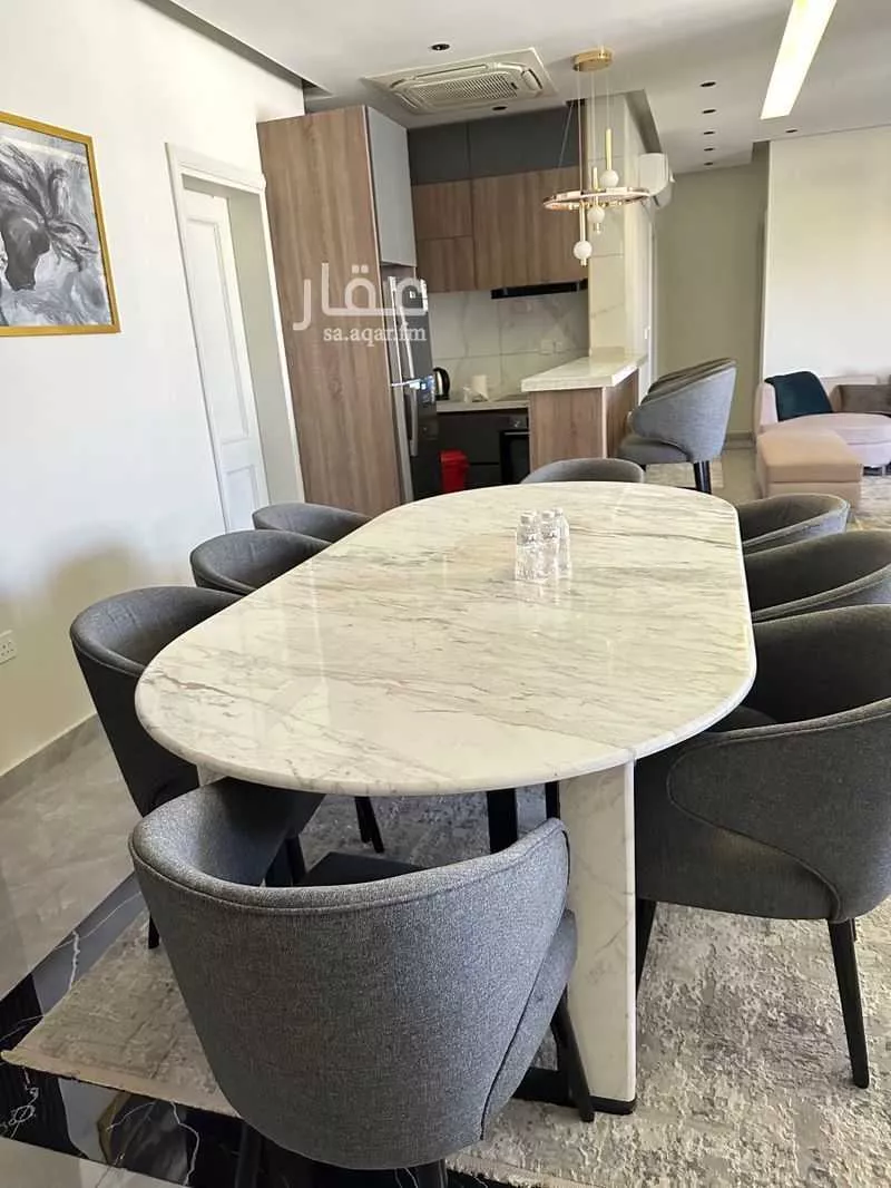 شقة 5 غرف في الروضة 5