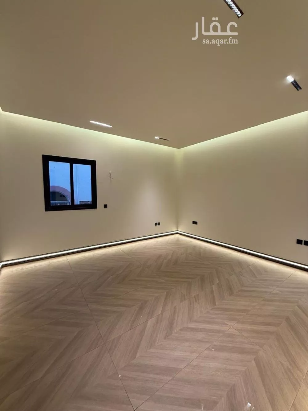 فيلا 5 غرف في الشراع 3