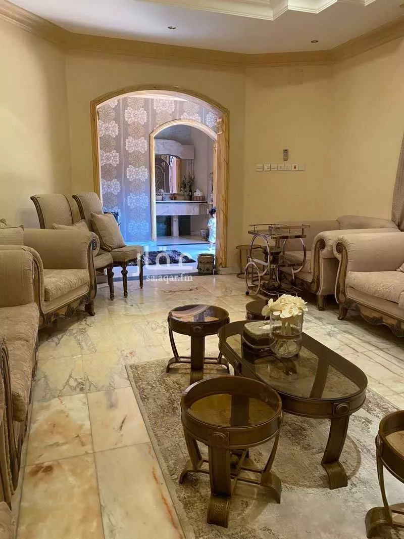 5 bedroom apartment in Shubra, Riyadh 5