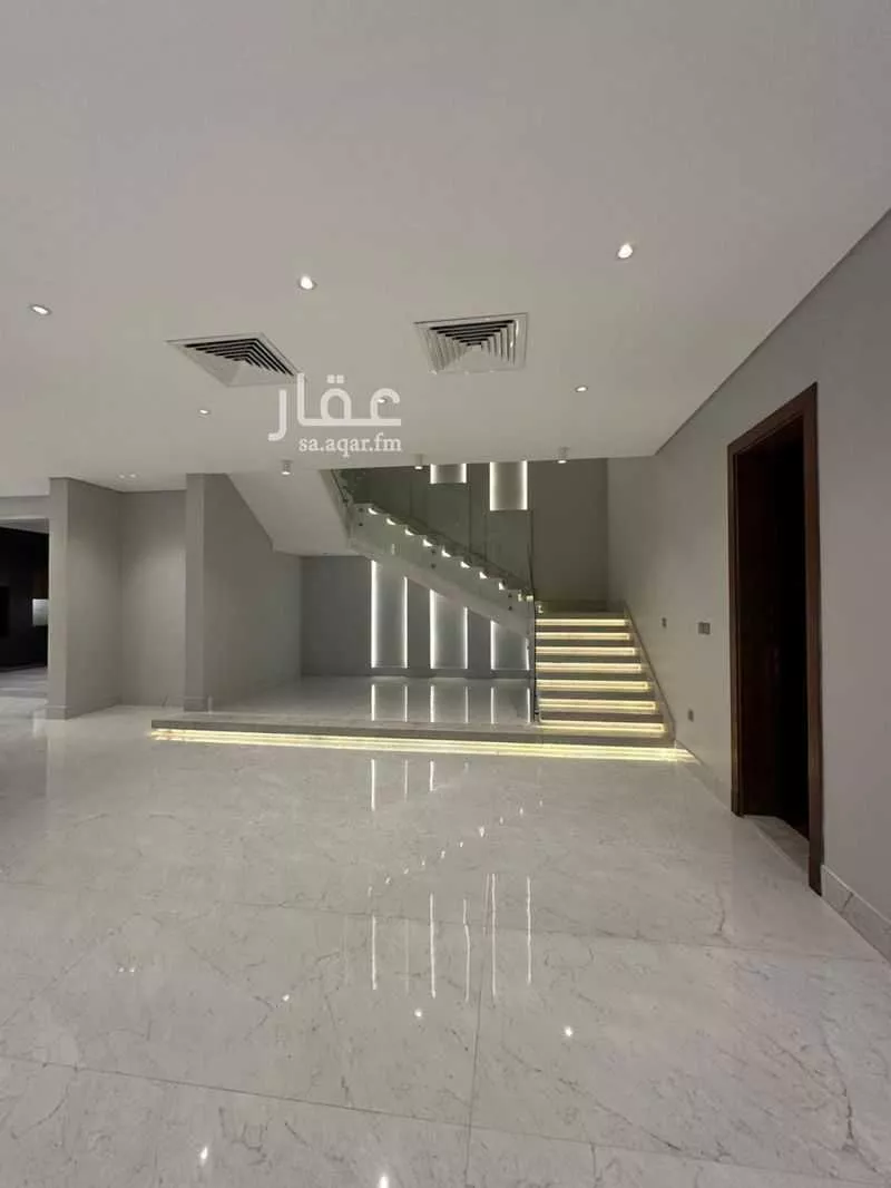 4 bedroom villa in Al Sawari, Jeddah 5
