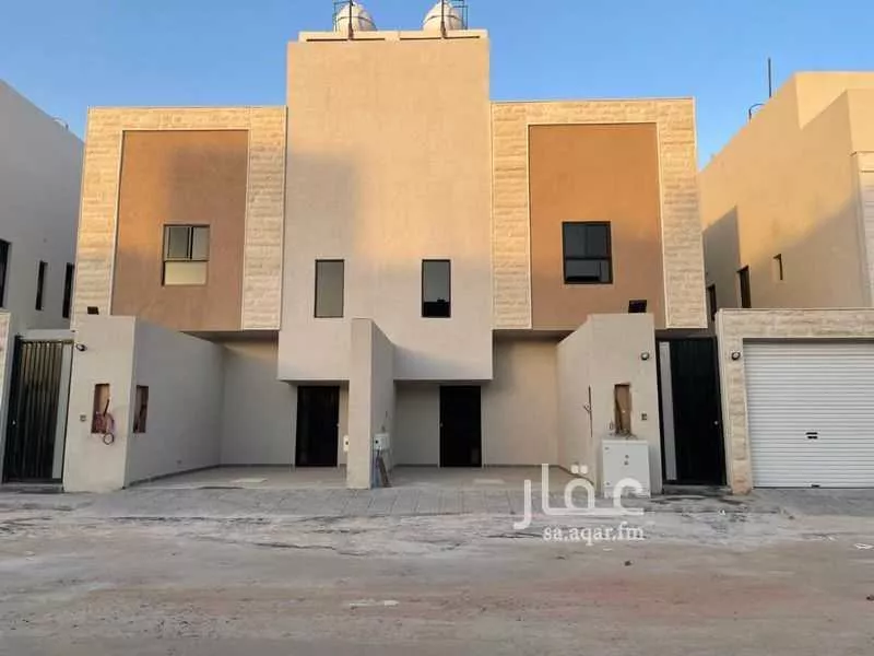 فيلا 16 غرف في الرمال 1