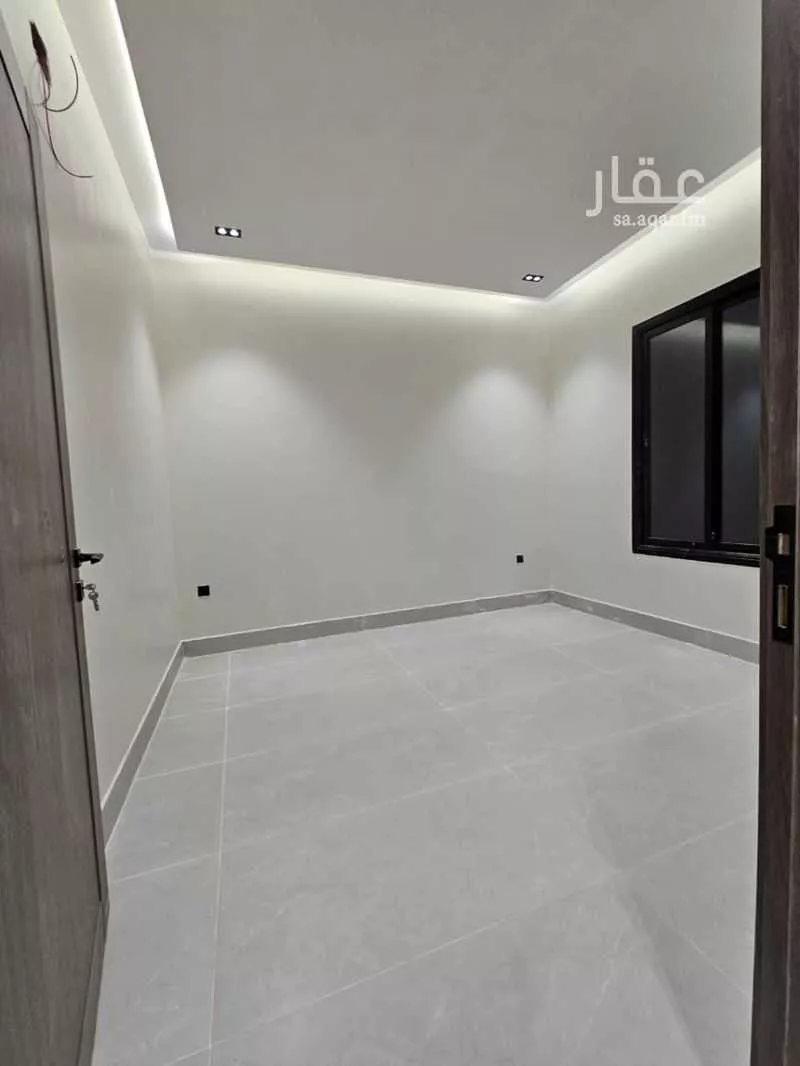 شقة 4 غرف في الرمال 5