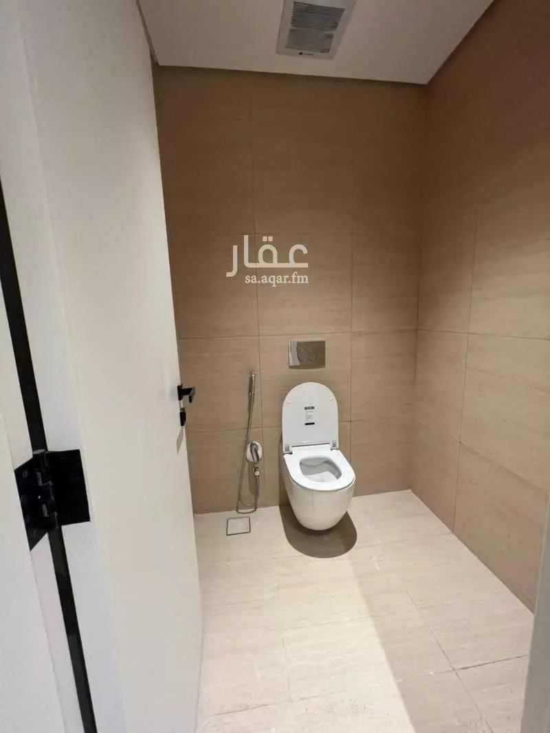 فيلا 3 غرف في العارض 4