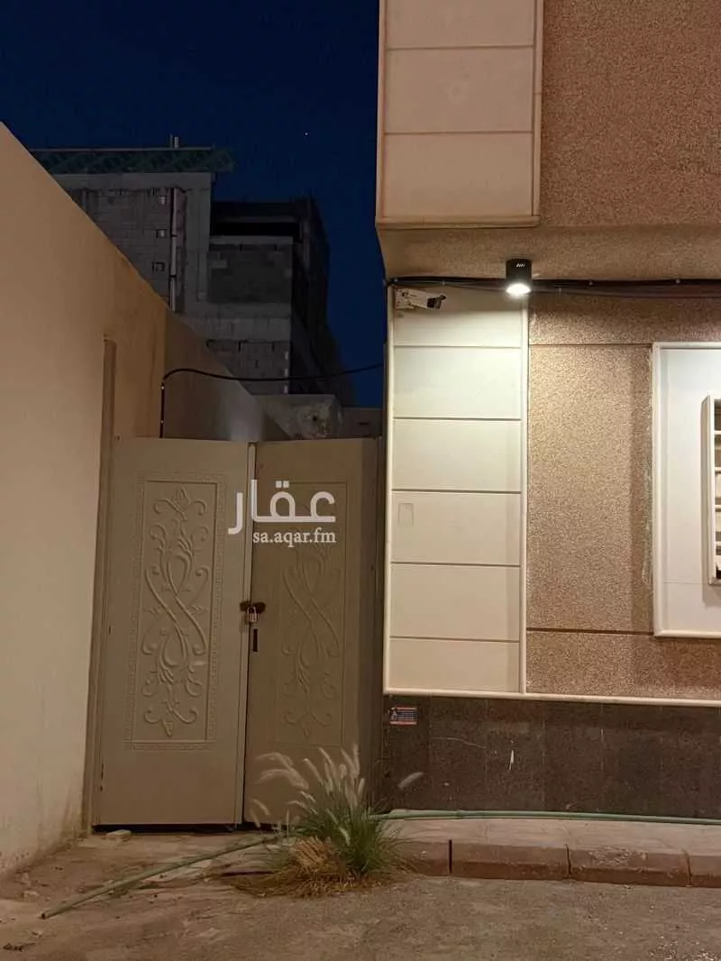 429 sqm building in Al Aridh 4