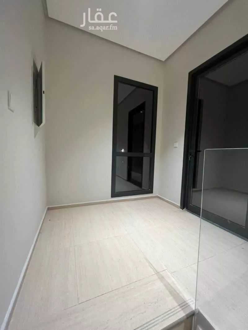 شقة 4 غرف في العارض 5