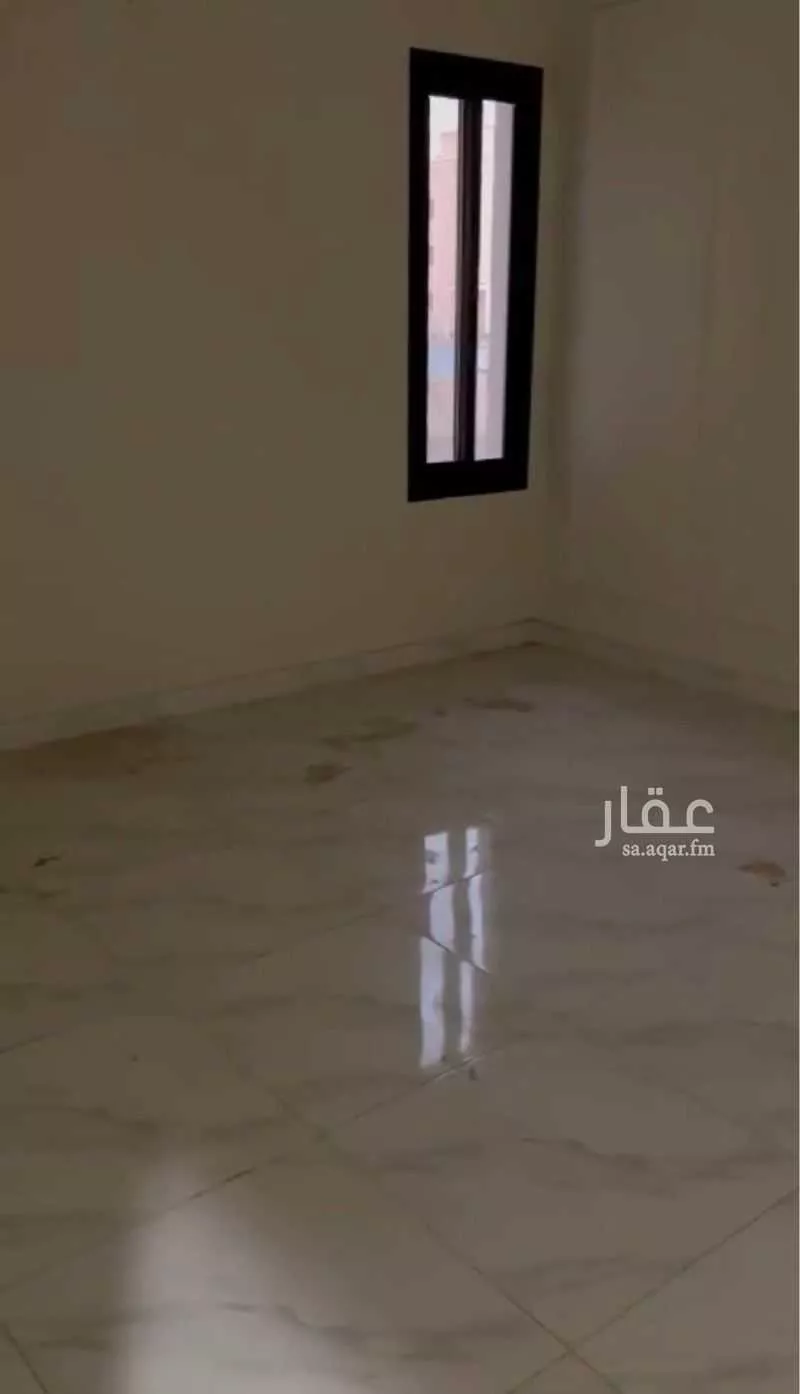 شقة 4 غرف في الملك فهد 5