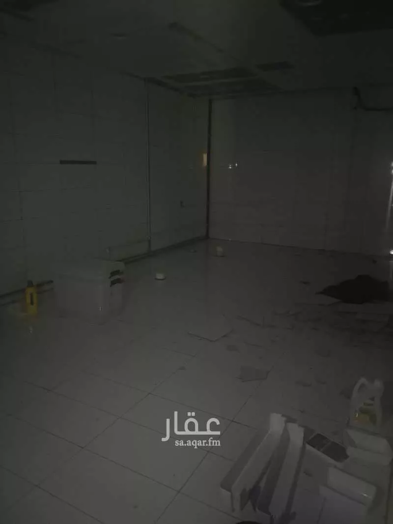 4815 sqm shop in Al Yarmouk 5