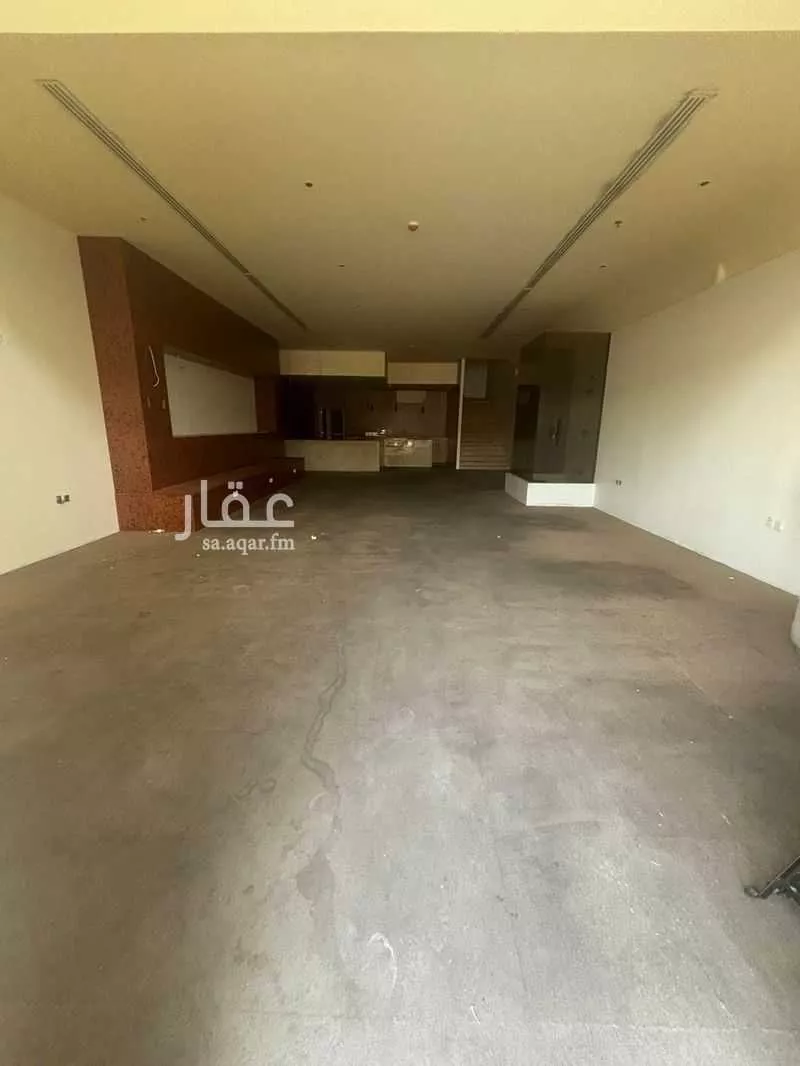 4815 sqm shop in Al Yarmouk 1