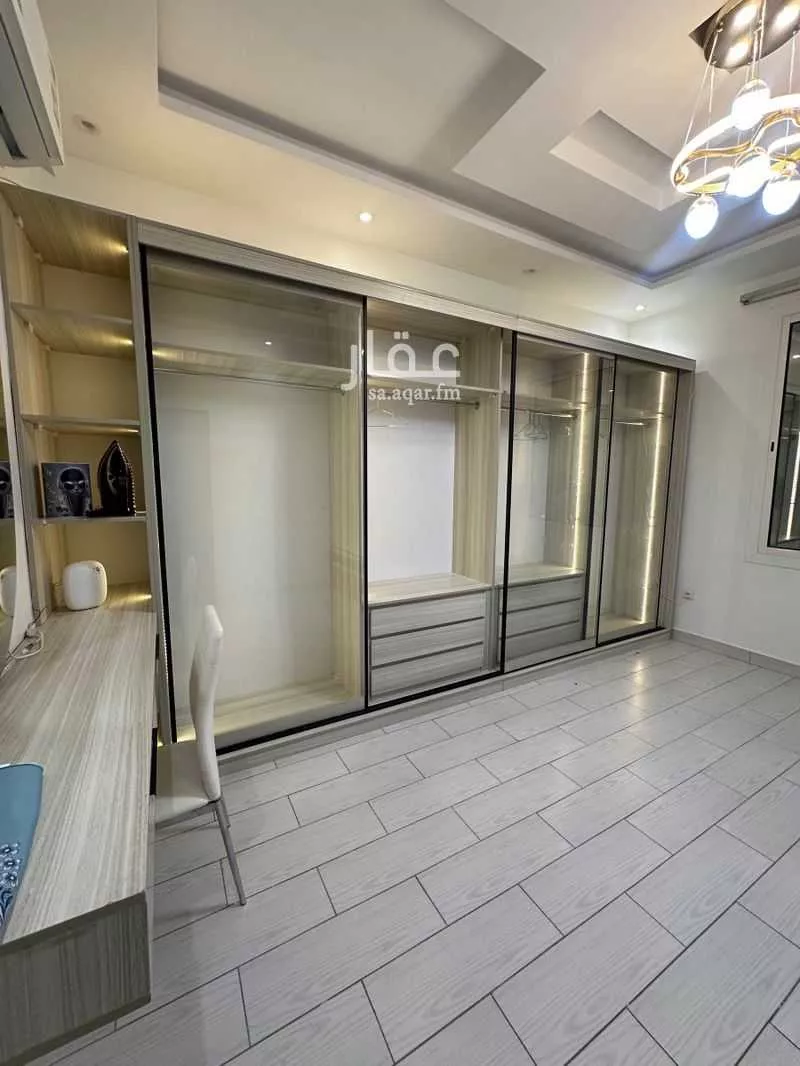 3 bedroom apartment in Al Rabwa 5