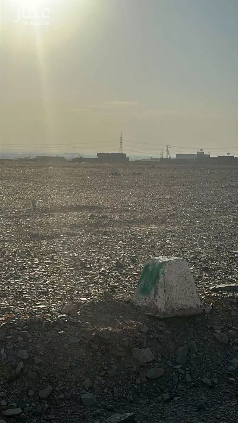 أرض 423 م² في خاخ 5