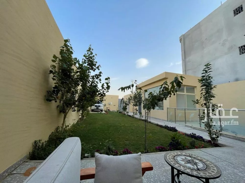 4 bedroom villa in Banban, Riyadh 5