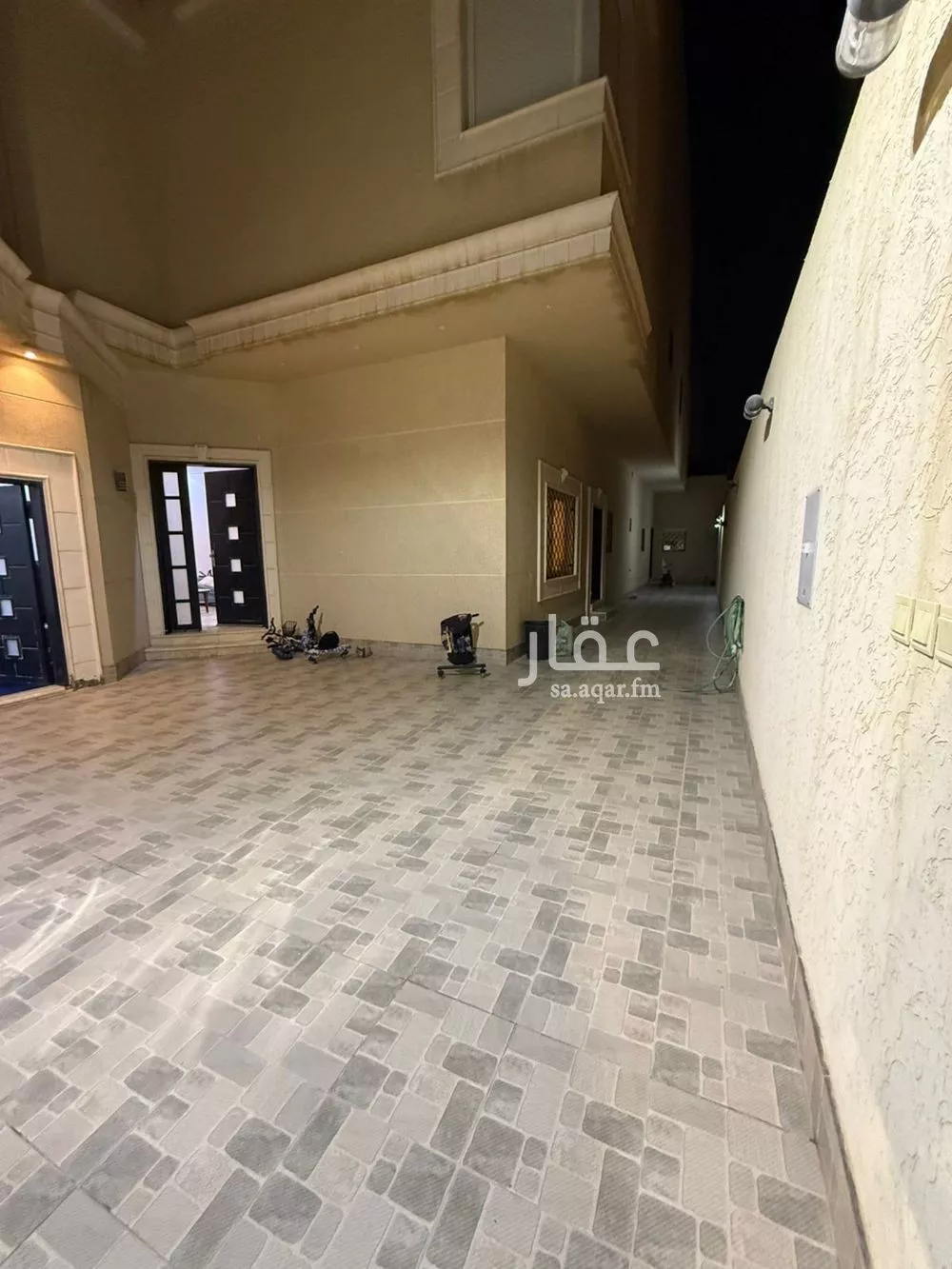 فيلا 6 غرف في النرجس 5