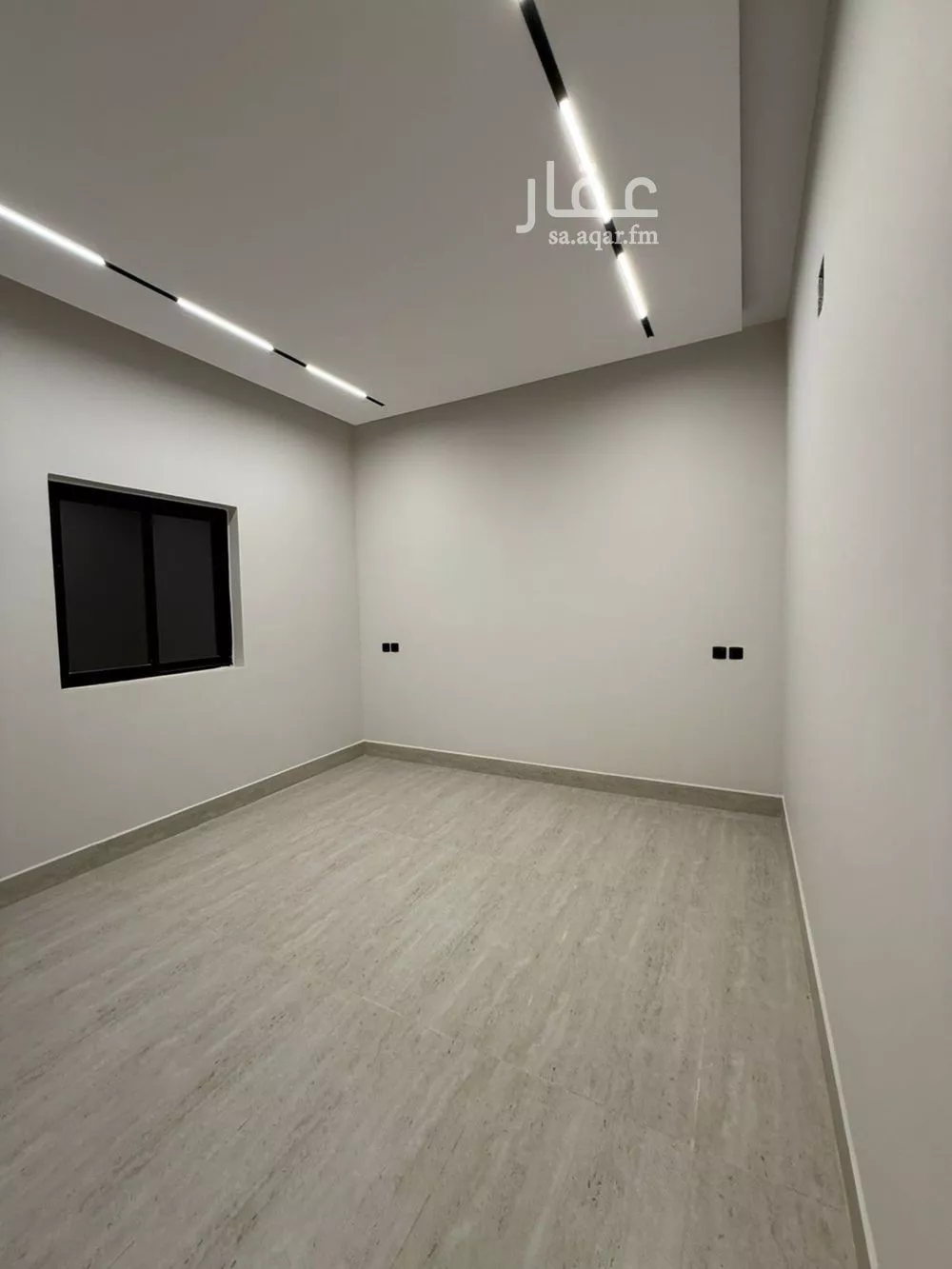 شقة 4 غرف في العارض 1