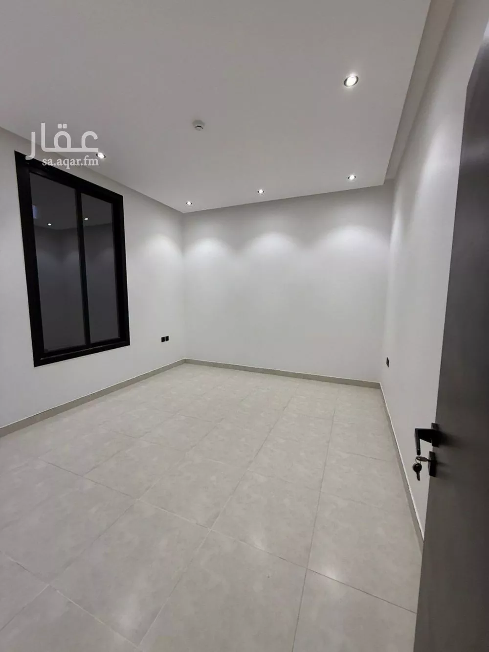 عمارة 900 م² في النرجس 3