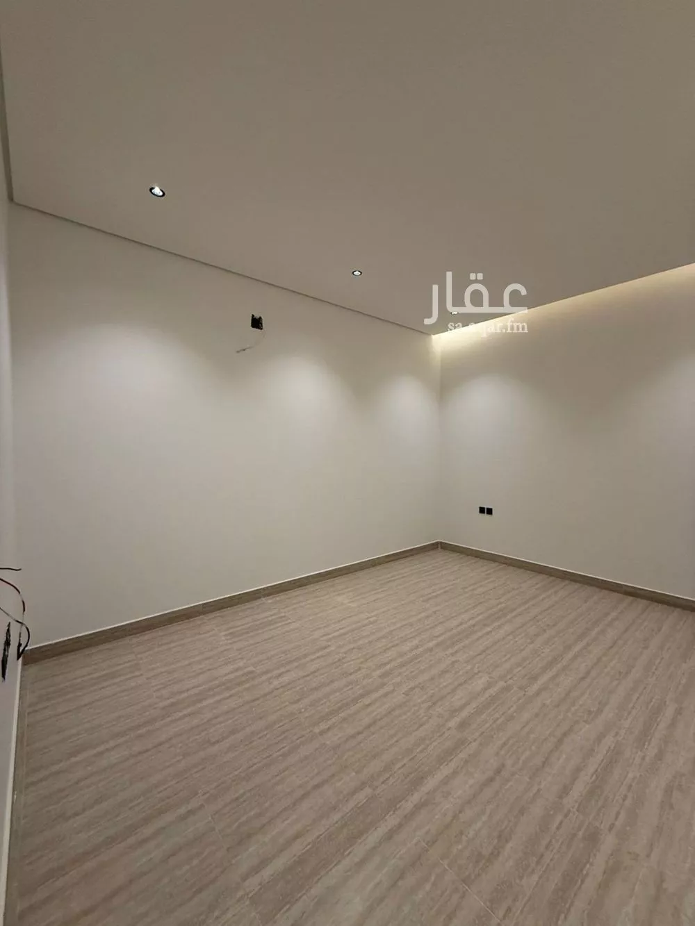 4 bedroom floor in Al Aridh 1